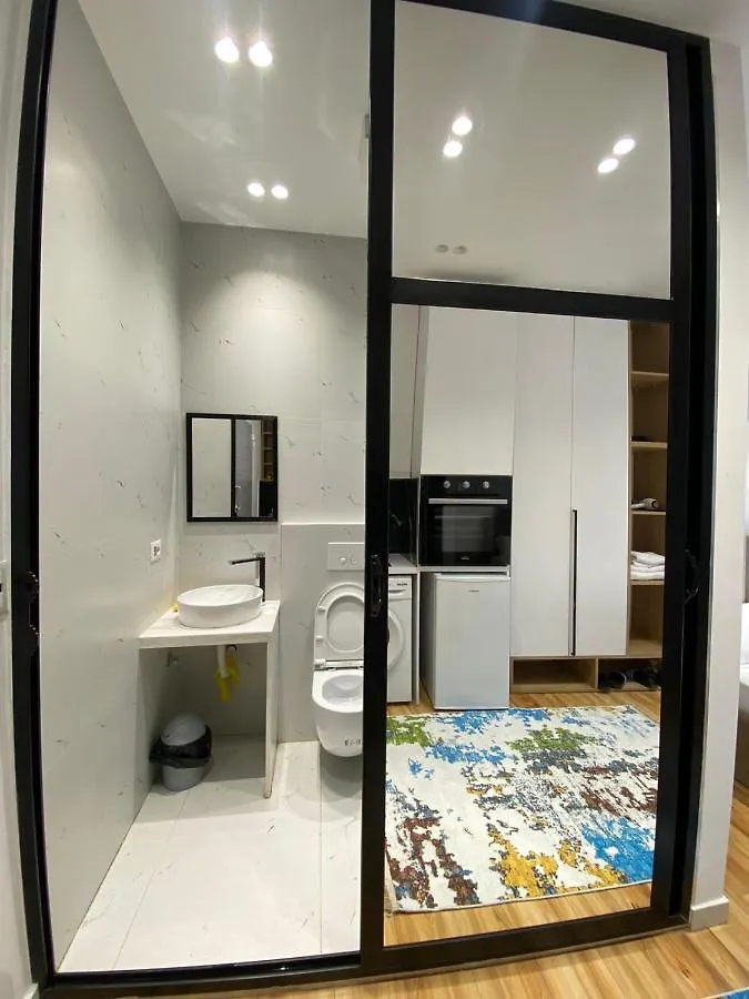 Luxury Apartments Blloku تيرانا