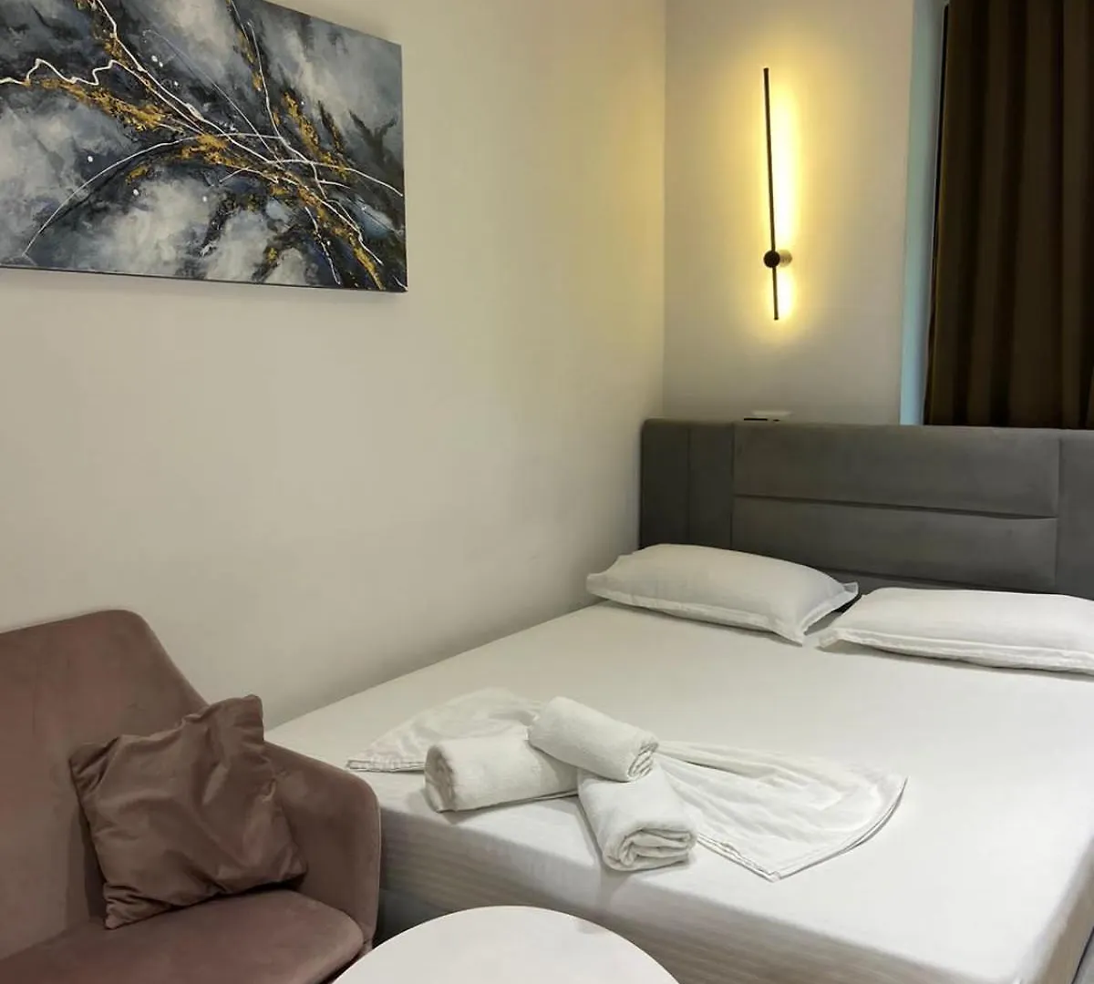 Luxury Apartments Blloku تيرانا ألبانيا