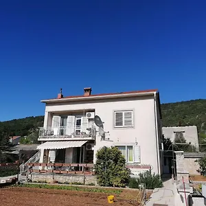 https://apartment-poldrugo.primorje-gorskikotar.com